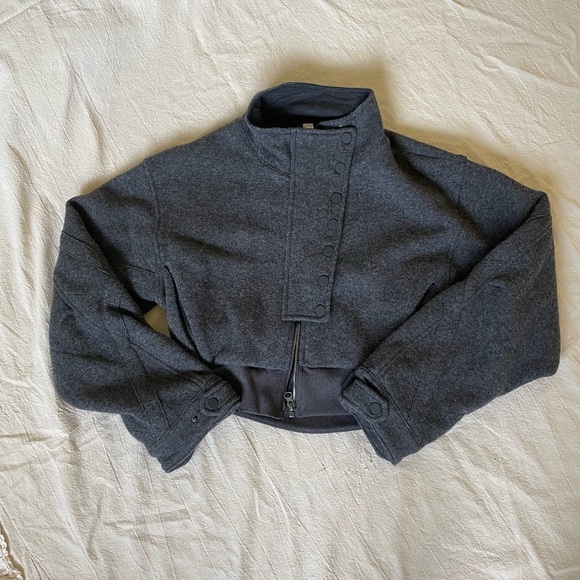Alo Yoga strut jacket size XS - Picture 3 of 11